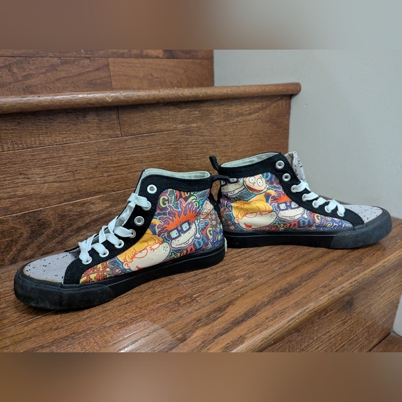 Limited edition Rugrats sneakers Black Women's or youth size 5 - Picture 2 of 7